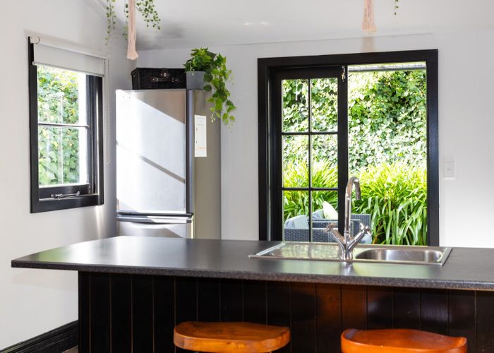  at 131 Shakespeare Road, Bluff Hill, Napier
