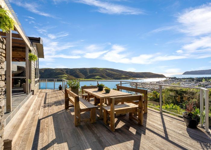 For sale 62 Kiriwai Road, Paremata, Porirua, Wellington homes.co.nz