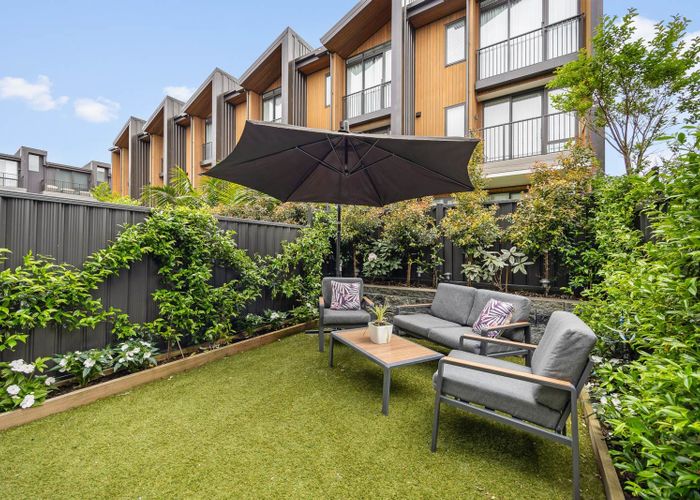  at 18 Silica Mews, Stonefields, Auckland City, Auckland