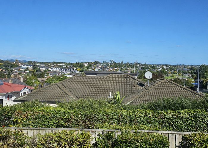  at 1/24 Waterloo Street, Howick, Auckland