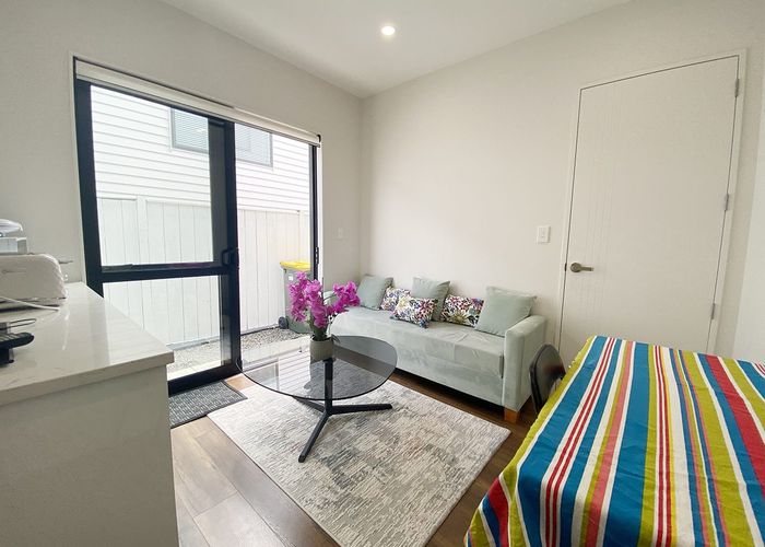  at 32 Tipu Road, Flat Bush, Manukau City, Auckland