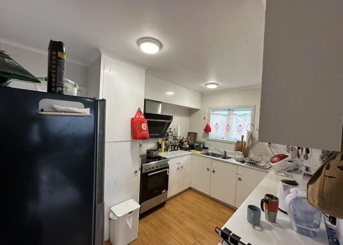  at 10B Kereru Street, Henderson, Waitakere City, Auckland