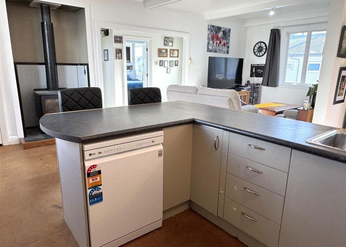 at 17 Ashmore Avenue, Cobden, Greymouth