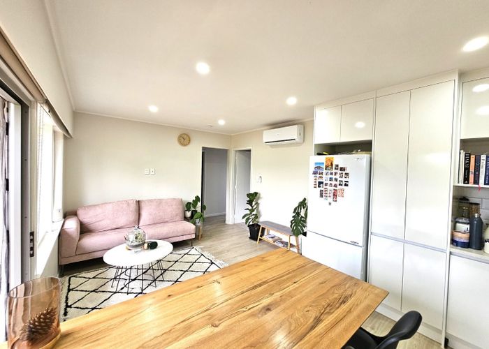  at 3/27 Ellerton Road, Mount Eden, Auckland