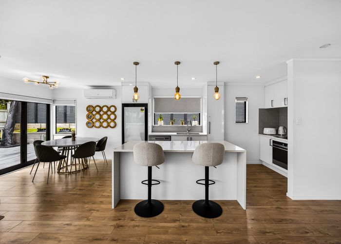  at 4 Anne McLean Drive, Bayview, North Shore City, Auckland