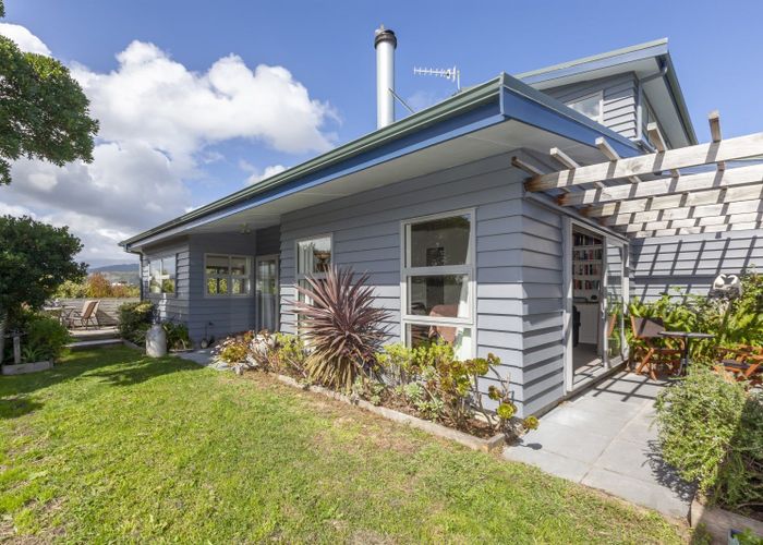  at 5 Newry Road, Raumati Beach, Paraparaumu
