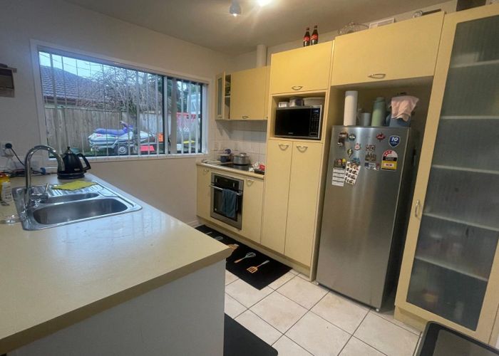 at 64 Sandwick Drive, Weymouth, Manukau City, Auckland
