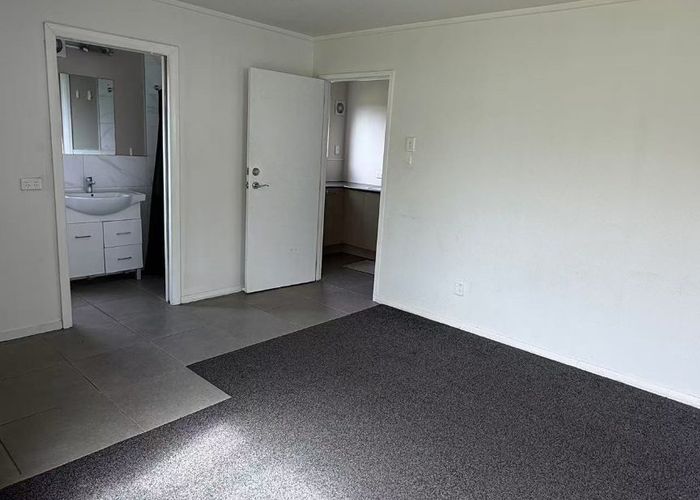  at 26A Sunline Avenue, Massey, Waitakere City, Auckland