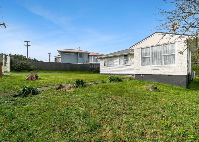  at 100 Castor Crescent, Cannons Creek, Porirua