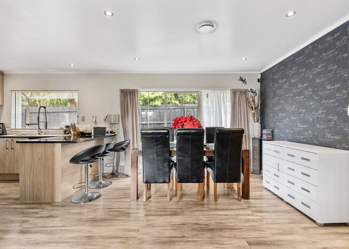  at 20 Settlers Cove, Weymouth, Auckland