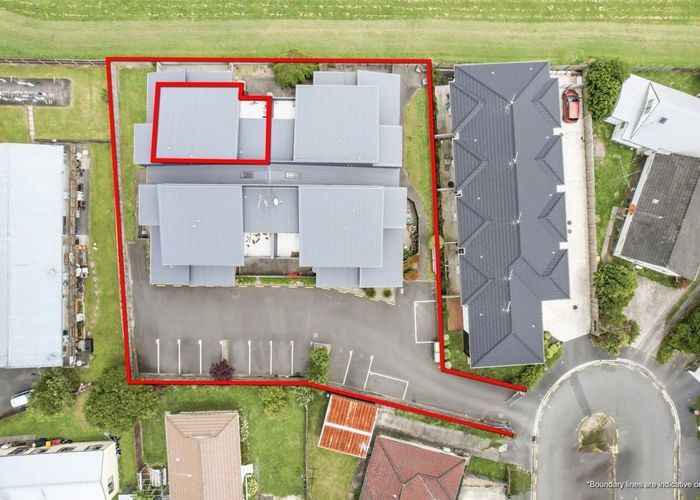  at 19H Inverness Avenue, Hamilton East, Hamilton