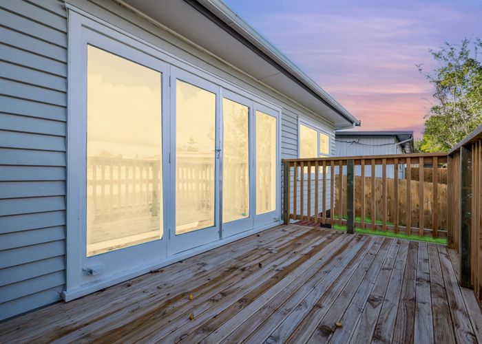  at 1/60a View Road, Henderson, Waitakere City, Auckland