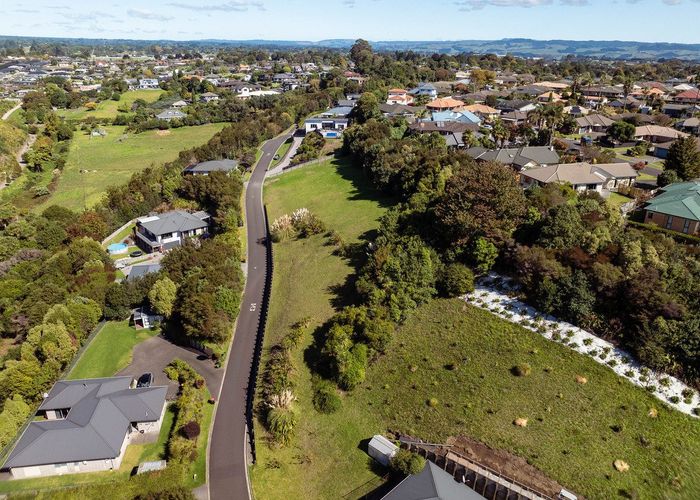  at 10 Southill Way, Pyes Pa, Tauranga, Bay Of Plenty