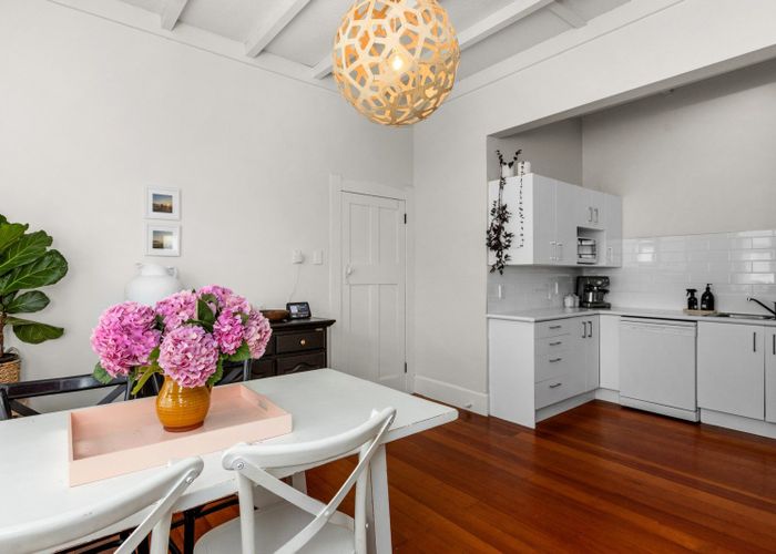  at 406 Pepper Street, Saint Leonards, Hastings