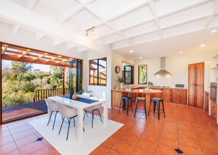  at 20 Cashmere Drive, Fitzherbert, Palmerston North, Manawatu / Whanganui