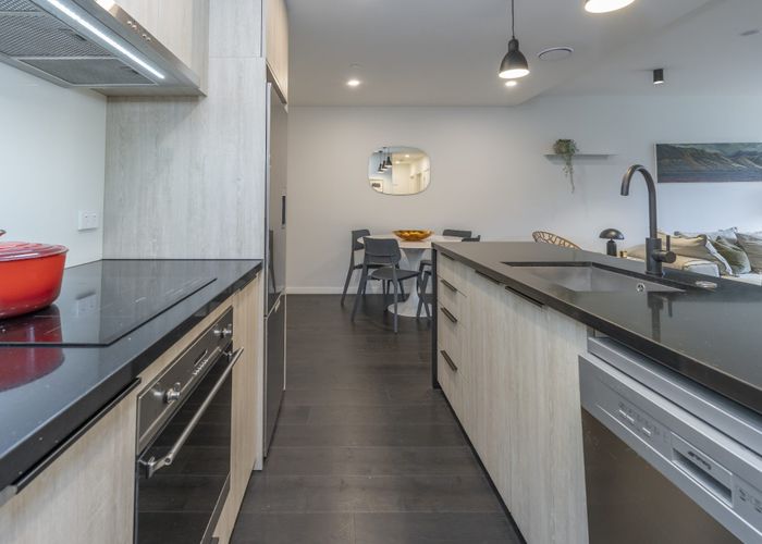  at 413/8 Kingsland Terrace, Kingsland, Auckland