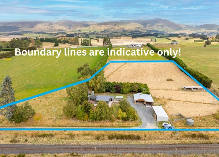  at 51 Allan Street, Waiwera South