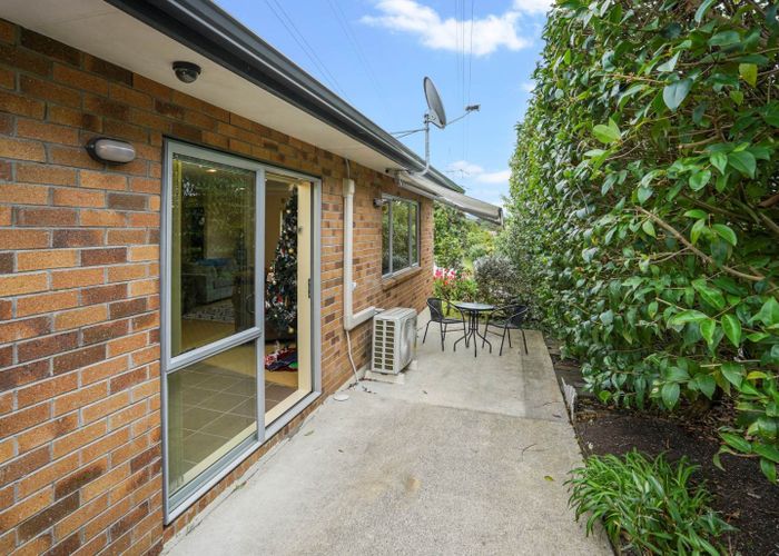  at 96 Connell Street, Blockhouse Bay, Auckland
