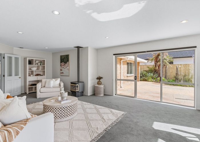  at 2 Leigh Place, Paraparaumu Beach, Kapiti Coast, Wellington