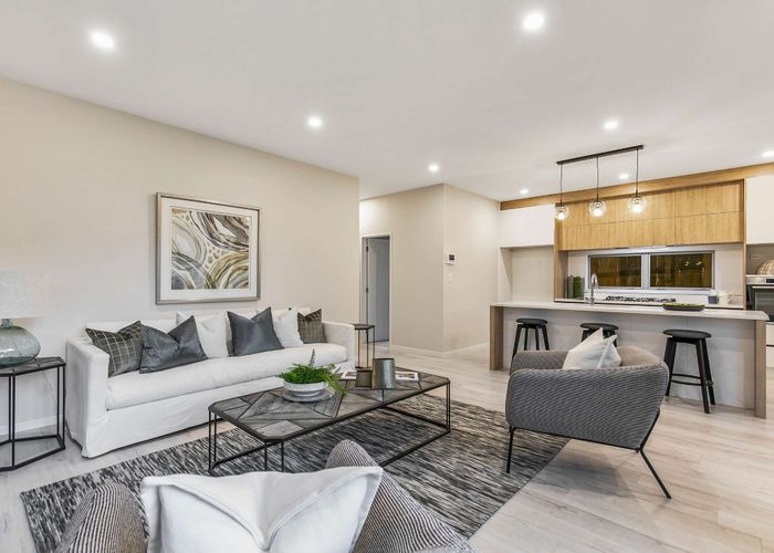  at 42 Cresta Avenue, Beach Haven, Auckland