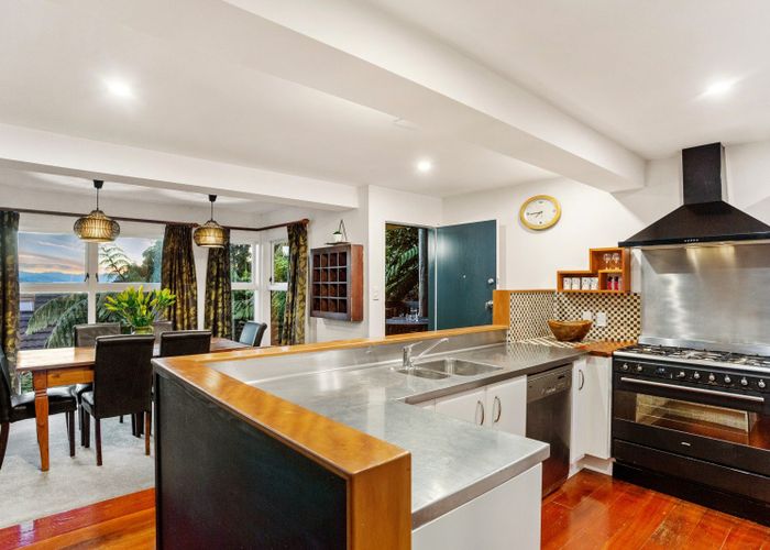  at 3A Whiorau Grove, Lowry Bay, Lower Hutt, Wellington