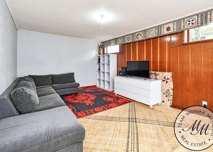  at 4/81 Hutchinson Avenue, New Lynn, Auckland