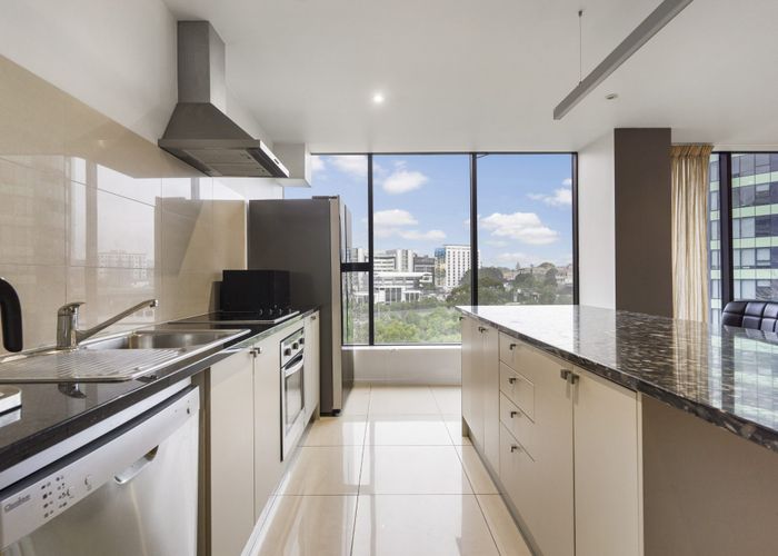  at 2C/2 St Martins Lane, Grafton, Auckland