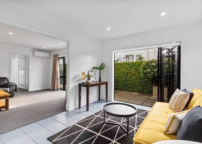  at 16 Kiwitea Street, Sandringham, Auckland