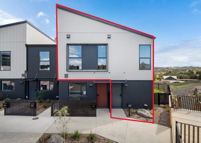  at 8/7 Parapara Place, Albany, North Shore City, Auckland