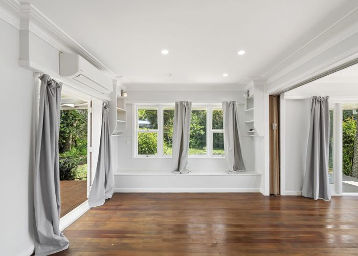  at 2 Knights Drive, Manurewa, Manukau City, Auckland