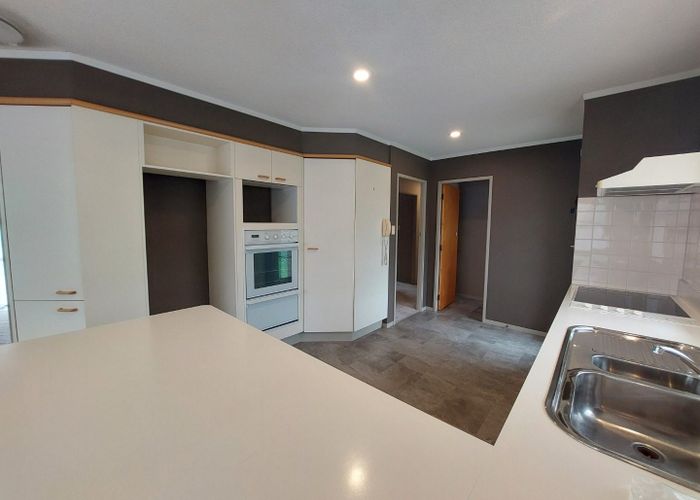  at 22 Splitt Avenue, Glenview, Hamilton