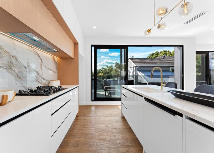  at 8B William Souter Street, Forrest Hill, North Shore City, Auckland
