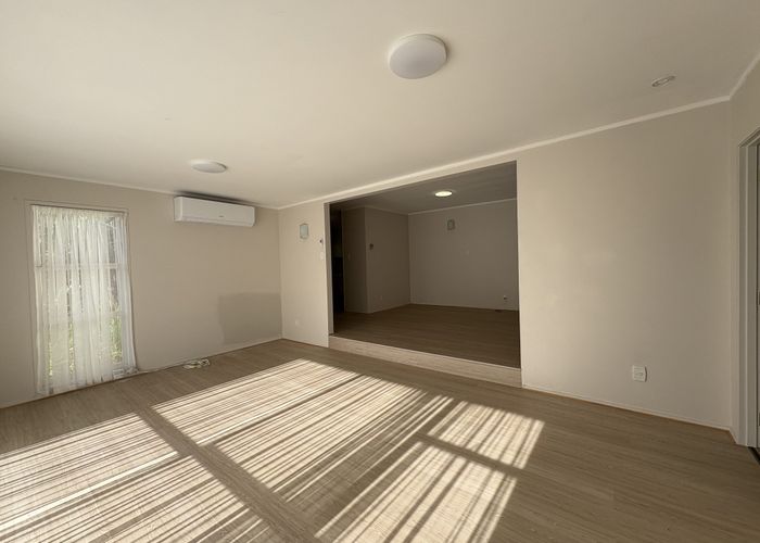  at 54 Beechadale Crescent, Pakuranga Heights, Manukau City, Auckland