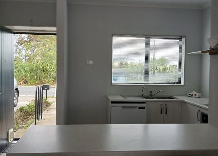  at 6 Tuaiwi Street, City Centre, Manukau City, Auckland