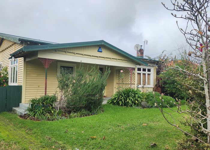  at Mangere East, Manukau City, Auckland
