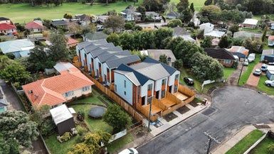  at 7/4 Serjeant Street, Henderson, Auckland