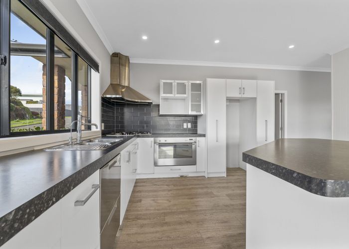  at 195 Heta Road, Highlands Park, New Plymouth, Taranaki