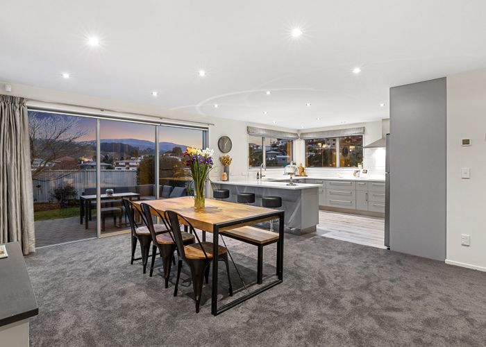  at 2D Mercer Street, Kenmure, Dunedin