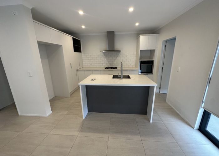  at 18 Nganui Avenue, Takanini, Papakura, Auckland