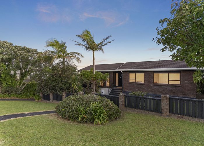  at 1/33 Montgomery Avenue, Rothesay Bay, North Shore City, Auckland