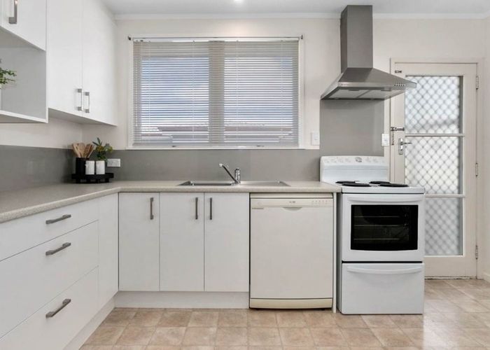  at 4/84 Rawhiti Road, One Tree Hill, Auckland City, Auckland