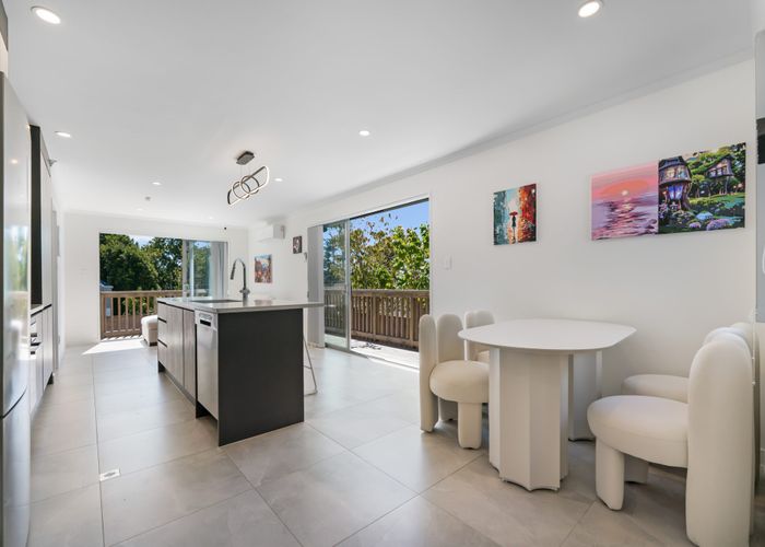  at 7/11 Celeste Place, Totara Vale, North Shore City, Auckland