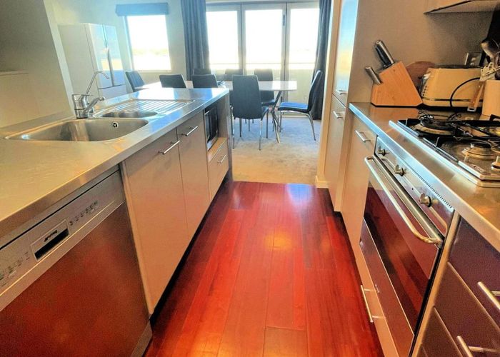  at 72/305 Evans Bay Parade, Hataitai, Wellington