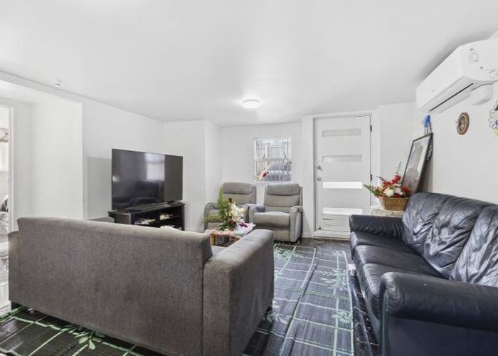  at 2/237 Great South Road, Manurewa, Manukau City, Auckland