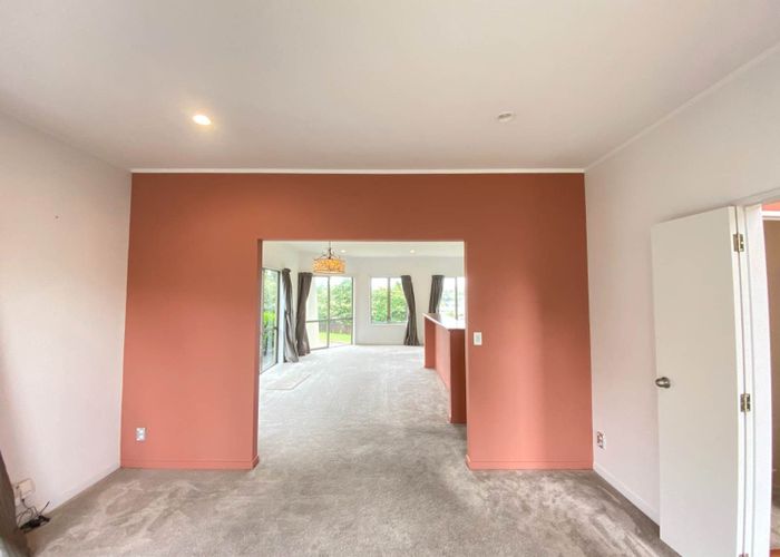  at 21 Jay Court, Botany Downs, Manukau City, Auckland