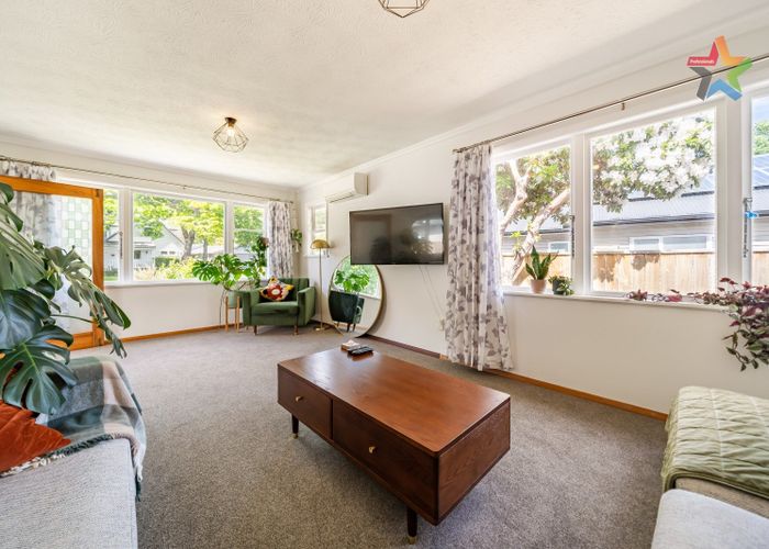  at 31 Hine Road, Wainuiomata, Lower Hutt