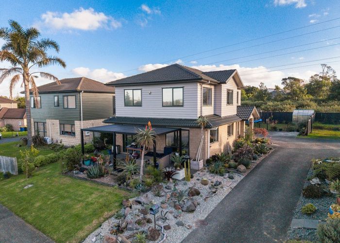  at 13 Riverglade Parkway, Te Atatu South, Waitakere City, Auckland