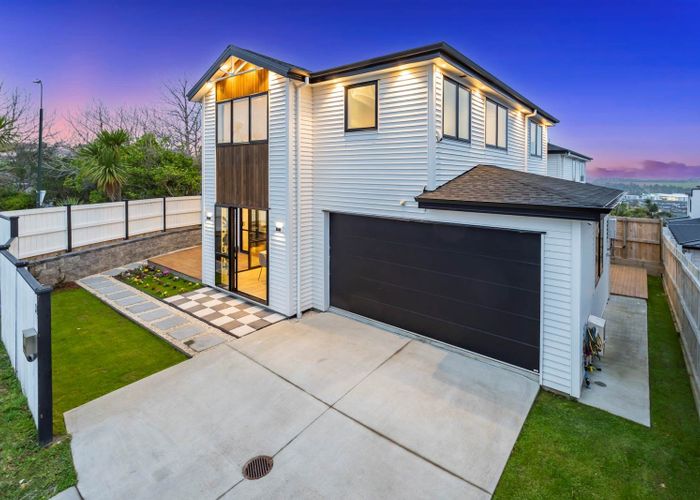  at 38 Spencer Road, Pinehill, Auckland