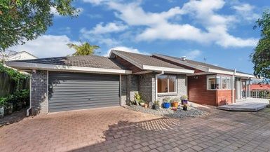  at 15B Steeple Rise, Pakuranga, Auckland