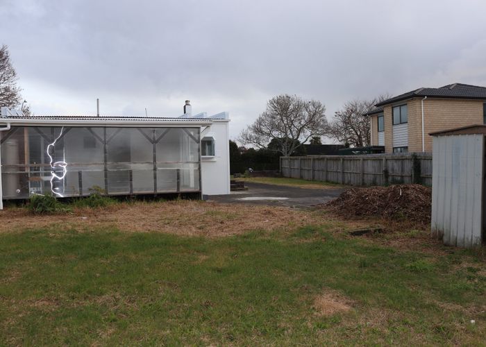  at 9 Gibbs Road, Manurewa, Manukau City, Auckland